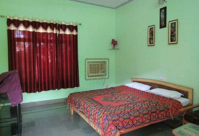 اتاق لوکس, Prem Villas Pushkar