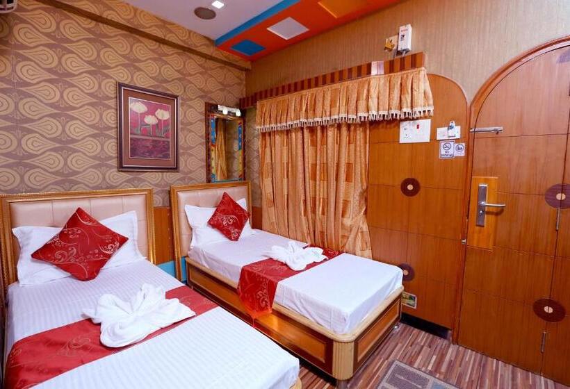 Номер Economy, Shri Swarna S Palace   A Business Class
