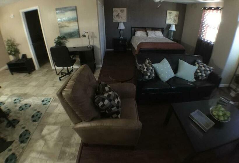 Люкс Повышенной Комфортности, Austin Motor Inn