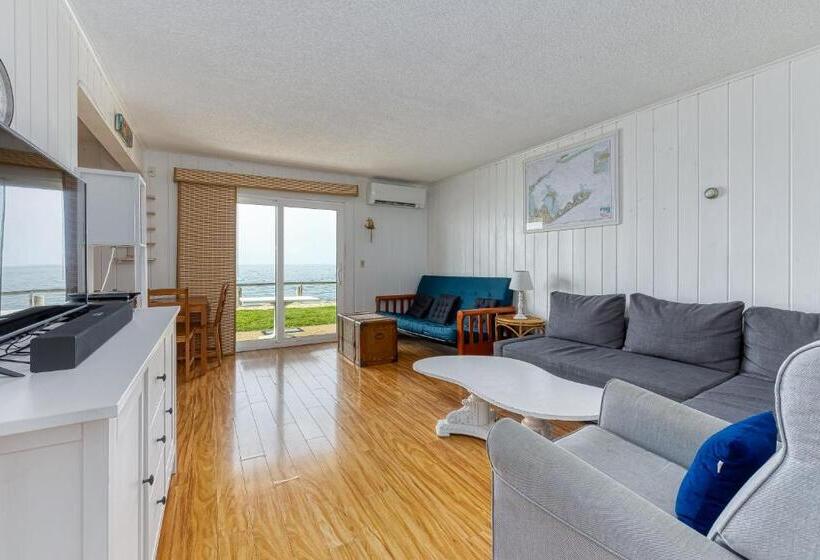 Апартаменты 2 Спальни Вид на Море, The Montauk Soundview