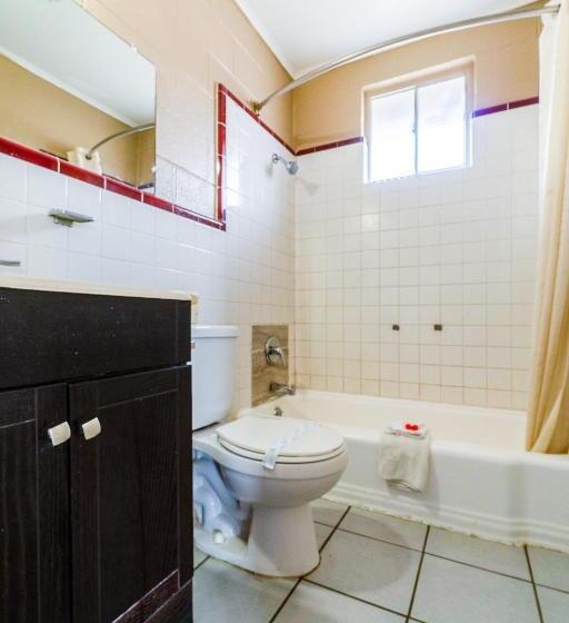 חדר פרמיום, Esquire Inn