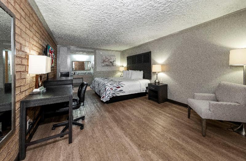 Номер Deluxe Кровать Кинг, Red Roof Inn Monroe