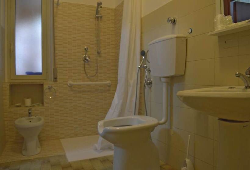 Четырехместный Номер Стандарт, B&b Scalea Rooms