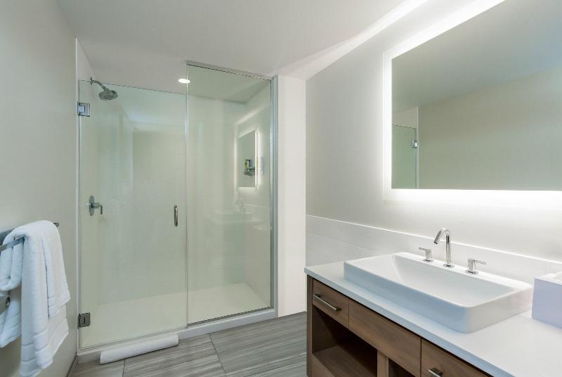 סטודיו סטנדרטי מיטת קווין, Element Austin Downtown