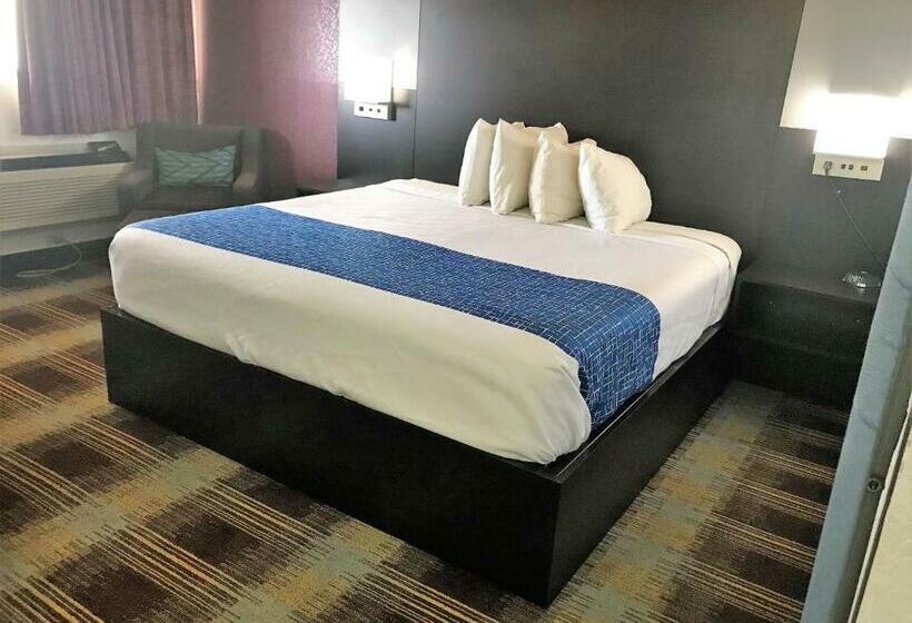 Стандартный Номер Кровать Кинг, Travelodge By Wyndham New Braunfels