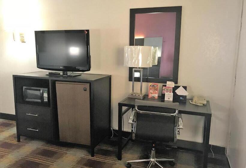 Номер Стандарт, Travelodge By Wyndham New Braunfels