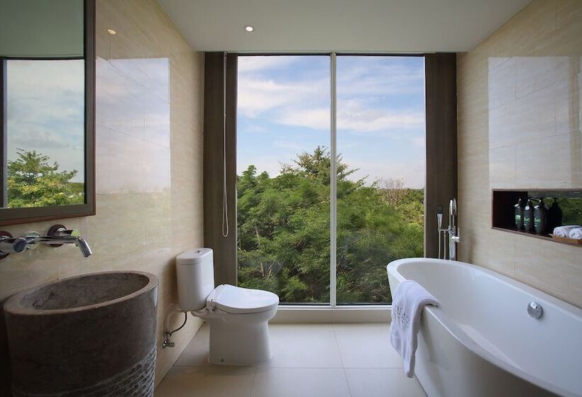 , The Crystal Luxury Bay Resort Nusa Dua