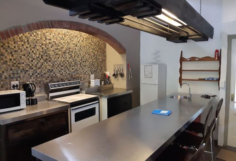 침실 1개 아파트, Hornbill House