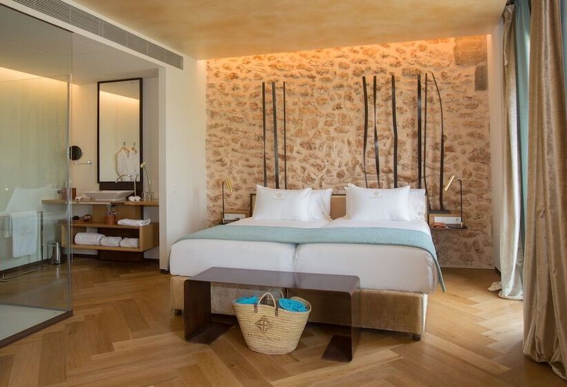 جناح جونيور سوبريور, Sa Creu Nova Petit Palais Art & Spa