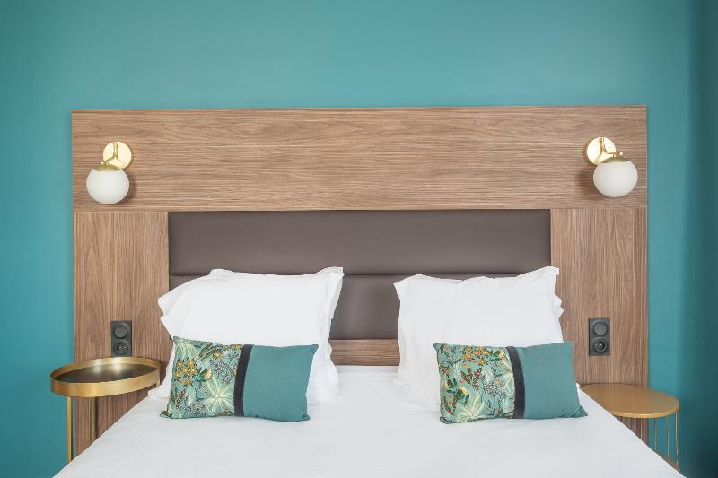 Трехместный Номер Комфорт, The Originals Boutique, Hôtel Le Marignan,le Havre Centre Gare