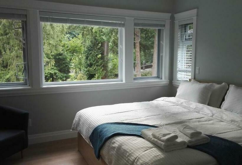キングサイズベッドのスタンダードルーム, Riverfront Bed And Breakfast