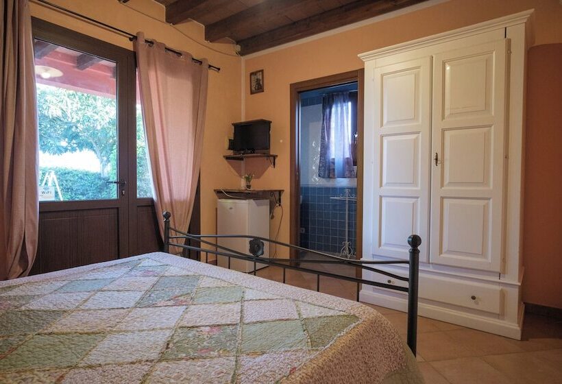 اتاق استاندارد با چشم‌انداز باغ, Agriturismo Niccoland