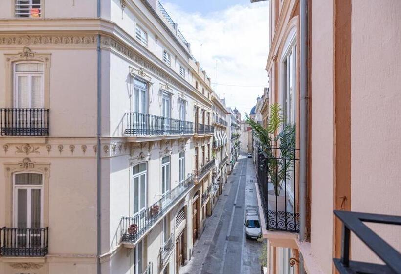 غرفة قياسية فردية, Residencia Universitaria Trinitarios