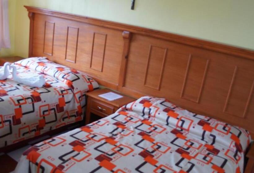 Номер Стандарт, Posada Castillo Panteon Ingles