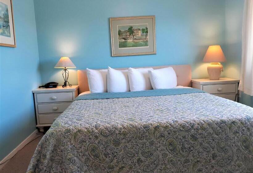Люкс Кровать Кинг, Sandpeddler Inn And Suites