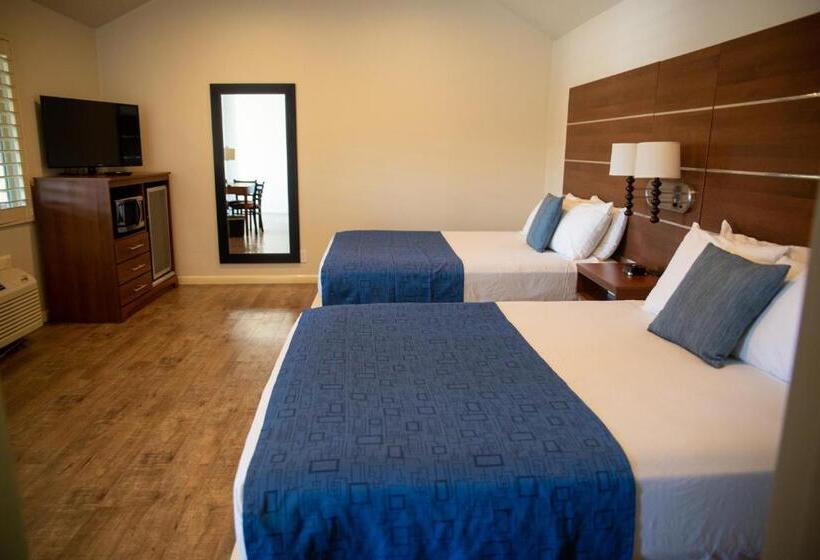 חדר דלוקס, Sterling Inn