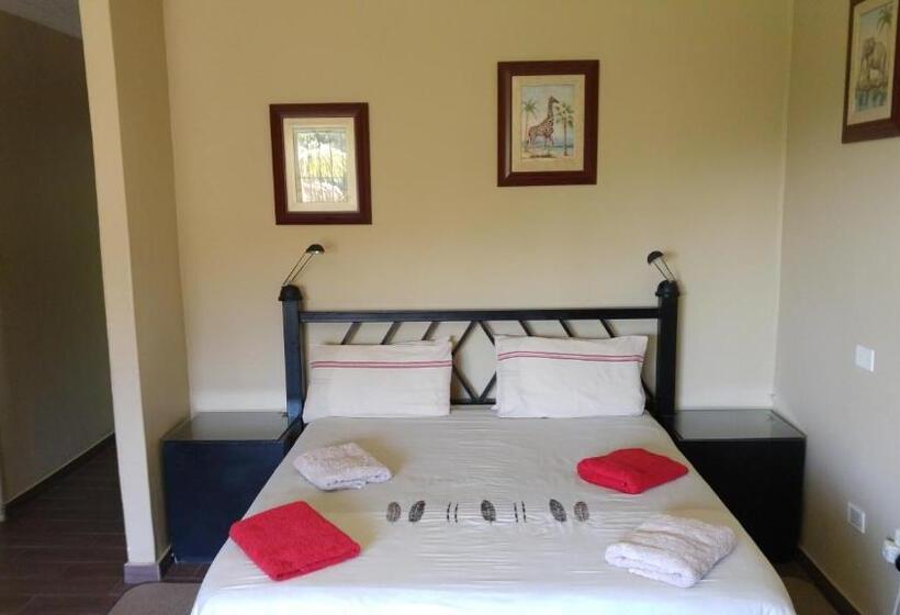 Номер Стандарт с Балконом, Hilton View B&b