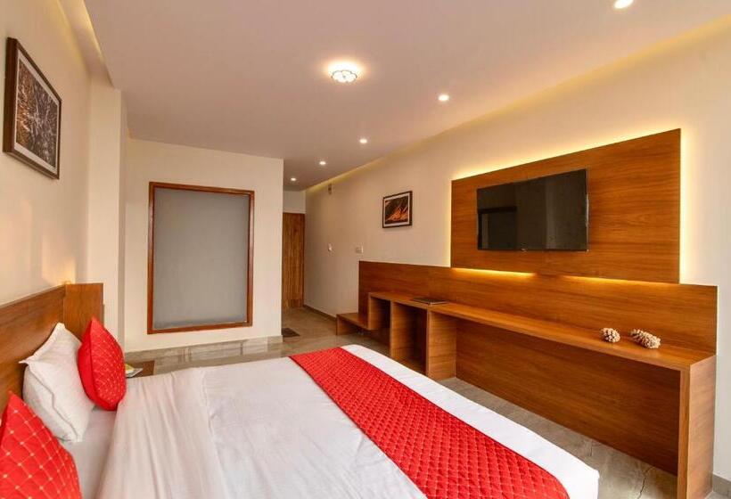 수피리어 룸, Hillside Home