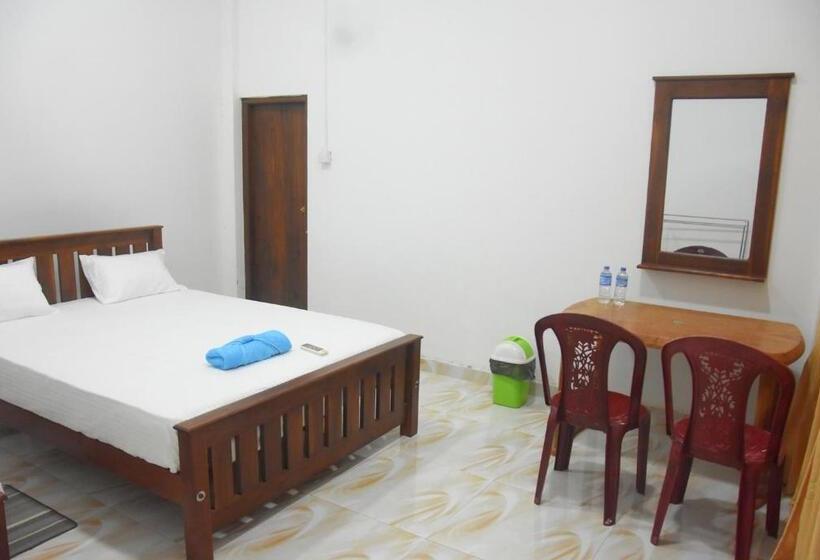 اتاق استاندارد, Queens Hotel Anuradhapura