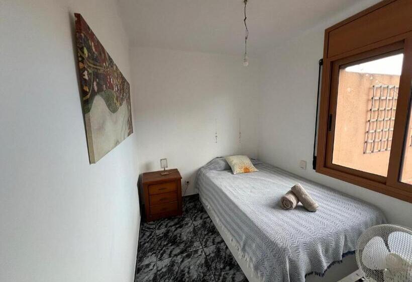 اتاق استاندارد یک نفره, Private Double Room In A Shared Penthouse With Patios
