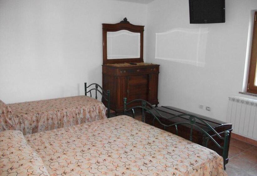 Трехместный Номер Классика, Villa Delle Rose B&b