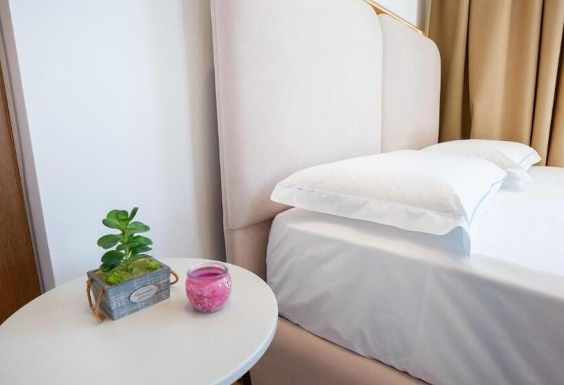 اتاق سه نفره سوپریور با چشمانداز دریا, Azure Sea View Apartment S