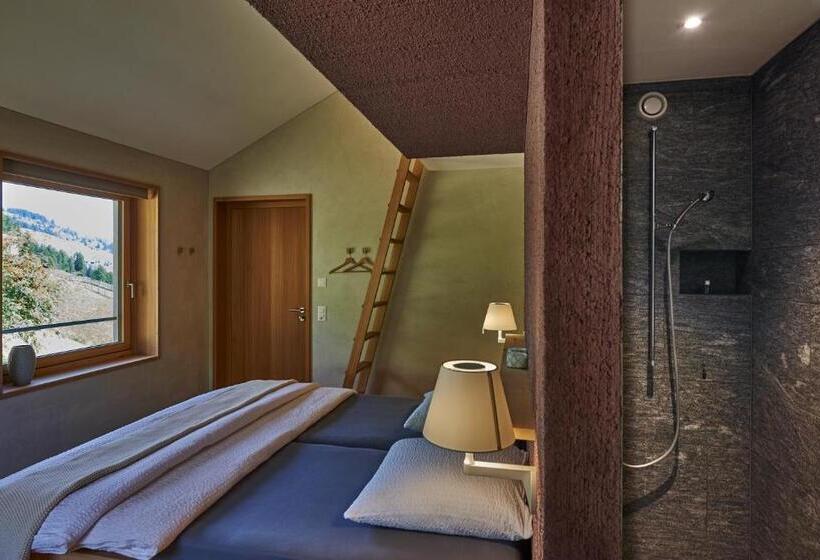 Семейный Номер, Pension Laresch