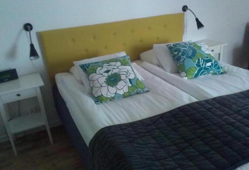 Номер Economy с общей ванной комнатой, Villa Ingrid