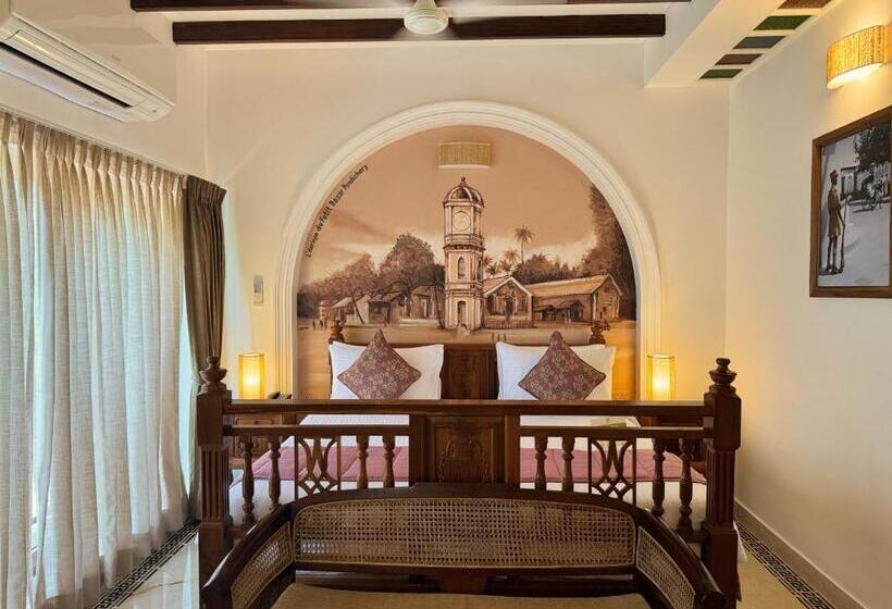 חדר דלוקס עם מרפסת נוף לים, La Plage Seaview Suites