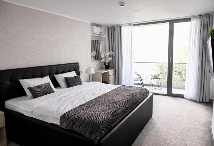 Standard Szoba King Size Bed, Oba Luxury Boutique