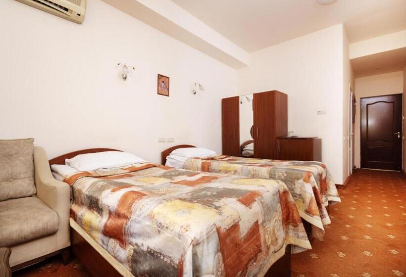 Кровать в Общей Комнате, Arzni Health Resort