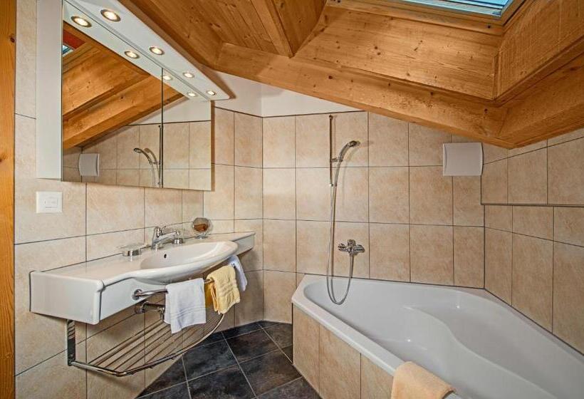 Люкс 2 Спальни, Dufour Chalet