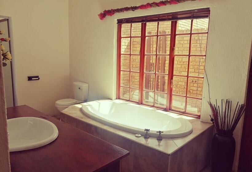 غرفة قياسية, Kuruman Inn