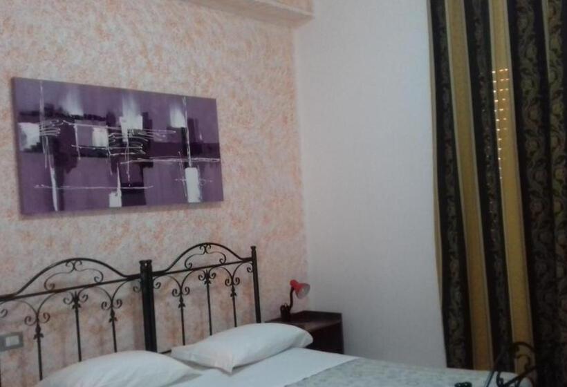 经济房, Albergo San Rocco