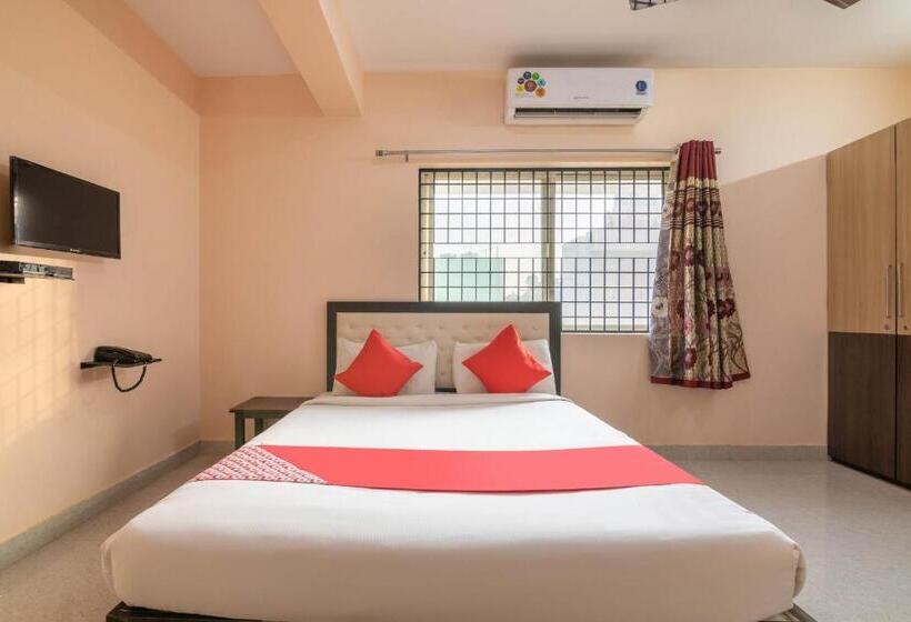 标准间, Oyo Surya Residency