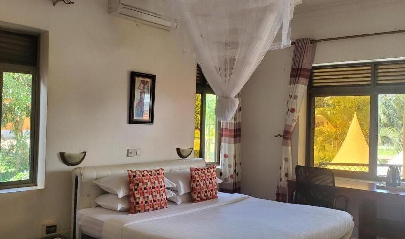 آپارتمان 1 خوابه با چشم‌انداز استخر, Mowicribs Hotel And Spa