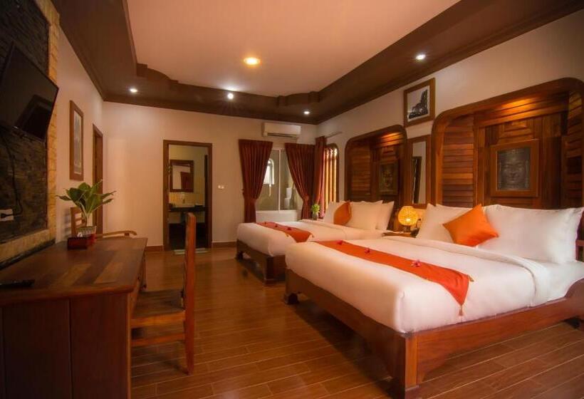 سوییت خانوادگی, Ravorn Villa Boutique