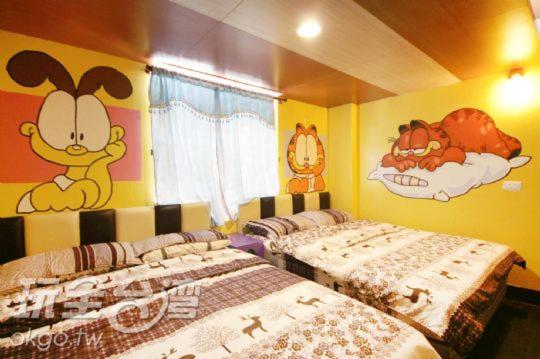 اتاق استاندارد چهار تخته, Her Home Homestay