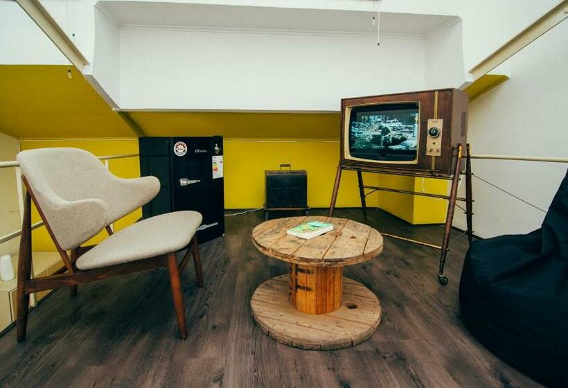 اتاق استاندارد, La Joya Hostel
