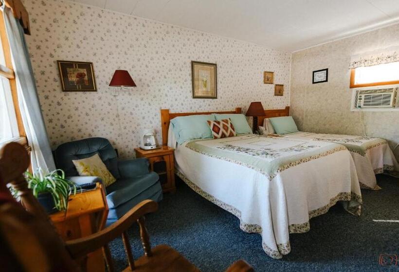 Трехместный Номер Классика, The Pines Country Inn