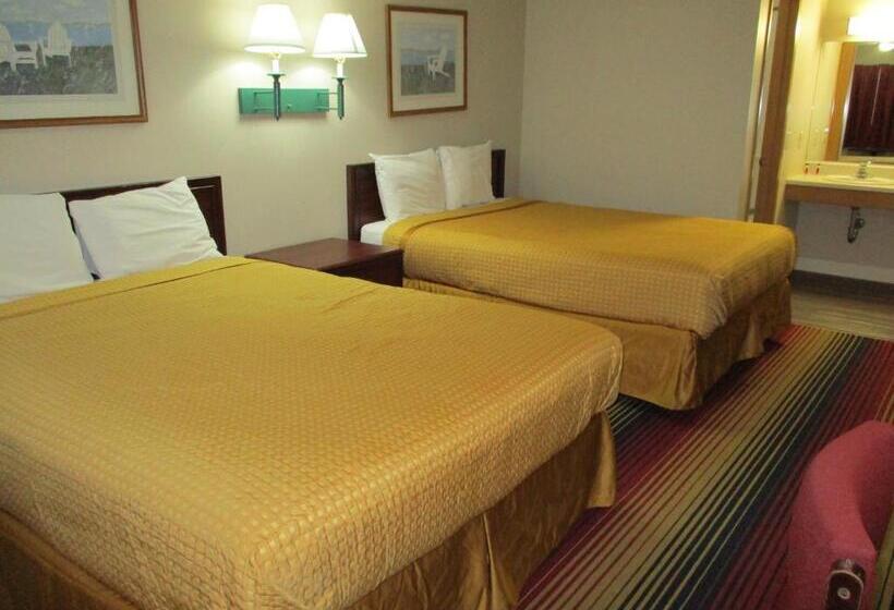 Номер Стандарт, Travelodge By Wyndham Spirit Lake/okoboji