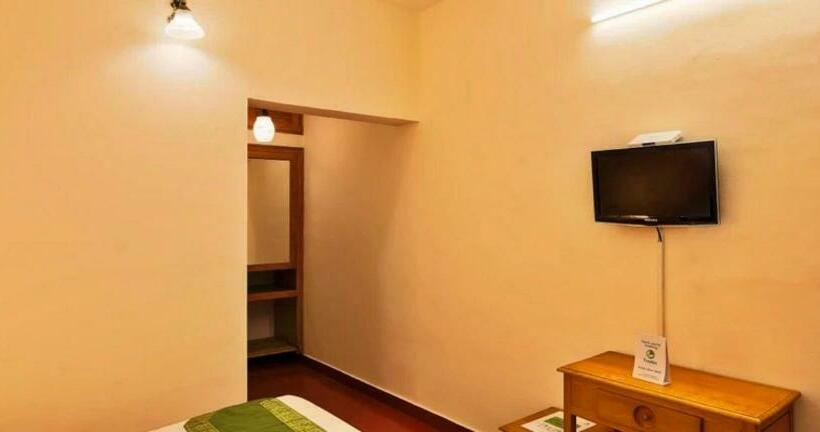 デラックスルーム, Adrak Summer Sand Hill Resort Vagamon