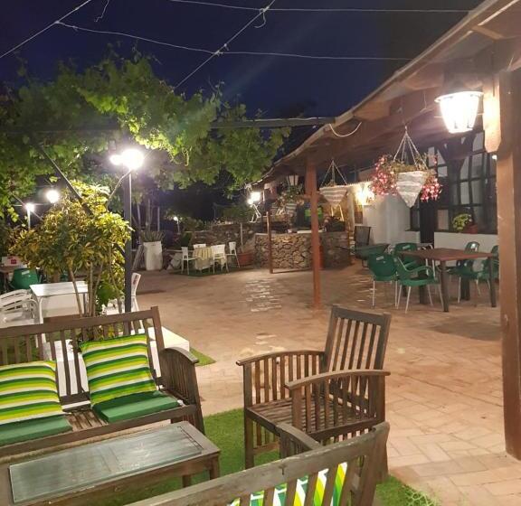 Номер Стандарт, Las Tres Patas Complejo Rural