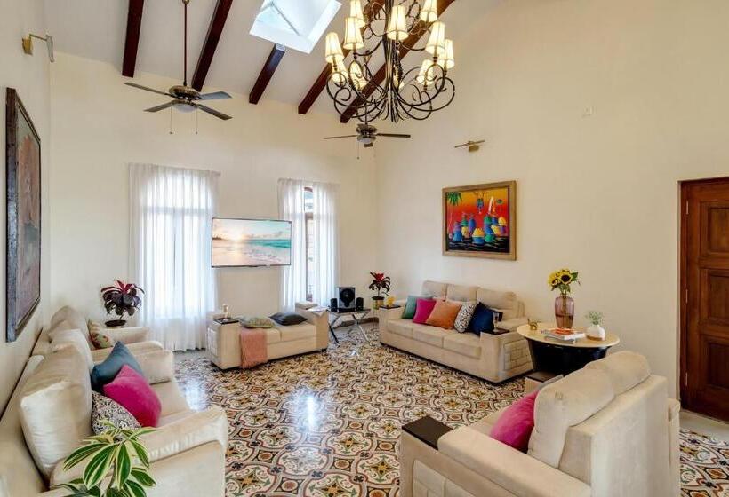 带1个卧室的带海景的公寓, Casa Palacio