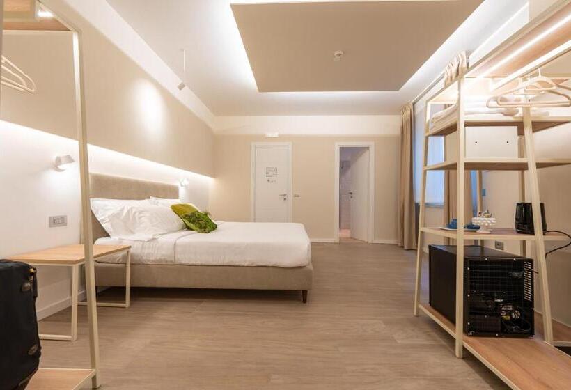 Семейный Номер, Six Luxury Rooms Pozzuoli