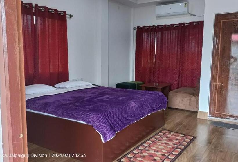Номер Deluxe Кровать Кинг, Gangotri Resort