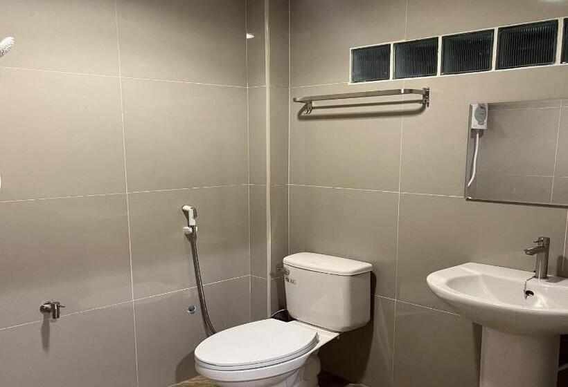 Family Suite, Oyo 75522 Classroom Resort