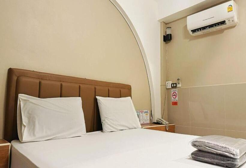 Номер Deluxe, Oyo 75522 Classroom Resort