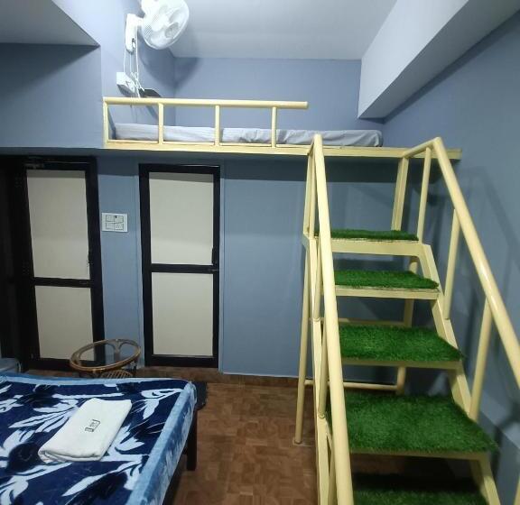 اتاق خانوادگی, Le Escape Homey Inn