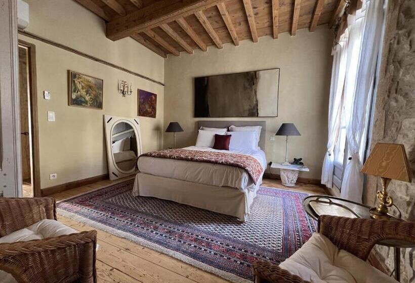 带大床的标准间, Chambre D Hôtes Commanderie